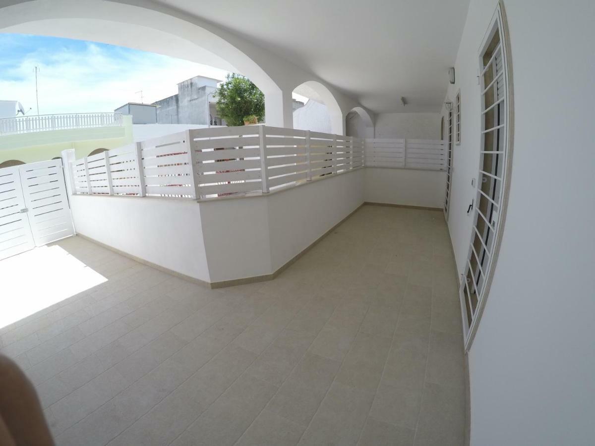 Hotel Casa Vacanze Coralloholiday Torre Lapillo Exterior foto